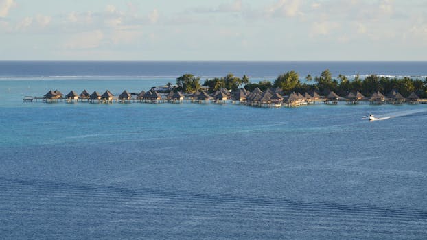 Luxury Resorts in Bora Bora with Overwater Bungalows